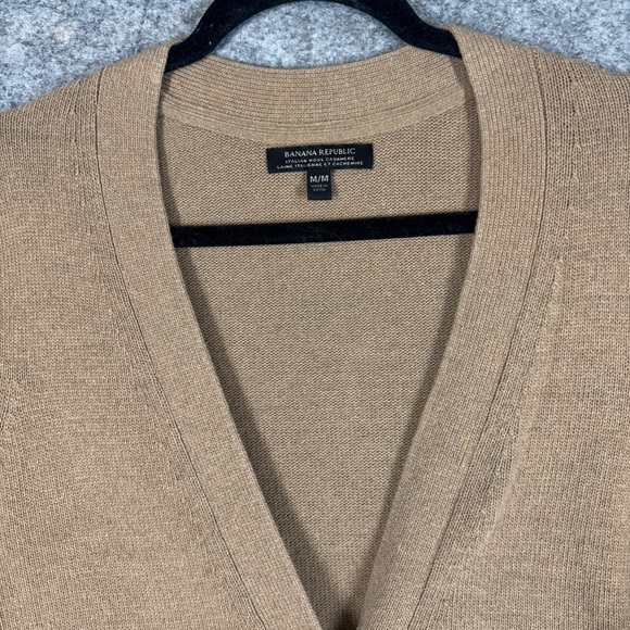 Banana Republic Camel Wool Cashmere Cardigan Size M Button Front Minimalist - Picture 5 of 15